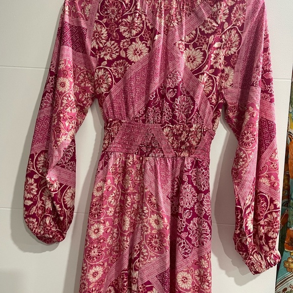 New size small soft fabric beautiful India dress - Picture 4 of 7